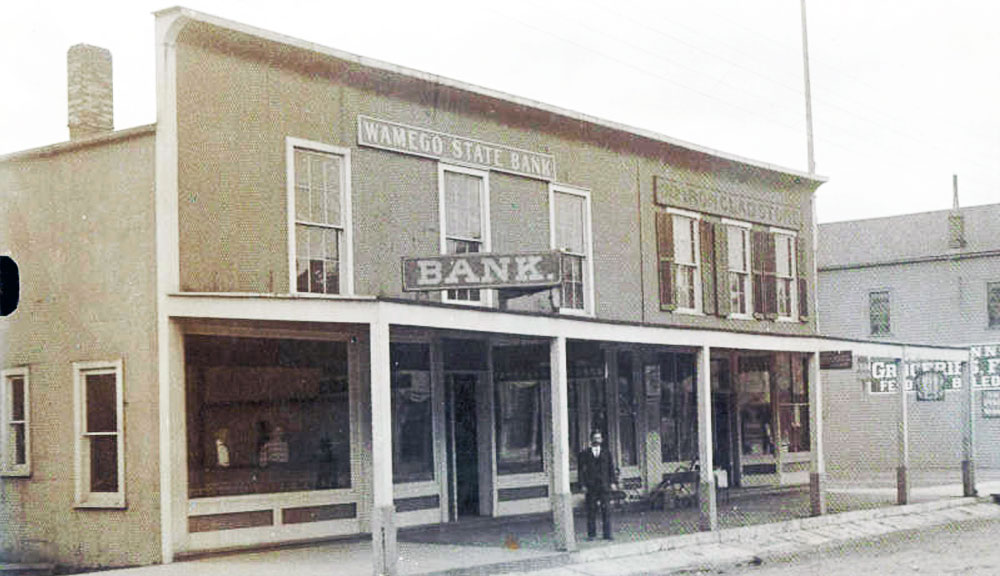 Wamego State Bank Building 430 Lincoln (unknown date)